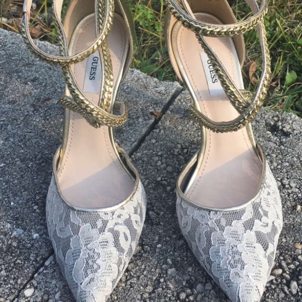 Purchased from another posher for a wedding.